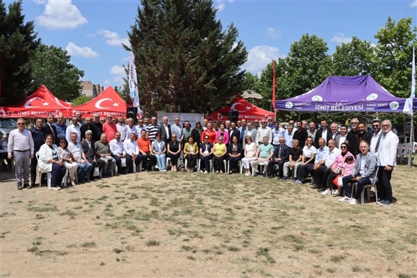 Kocaeli’nin muhtarları İzmit’te Babalar Günü’nde buluştu