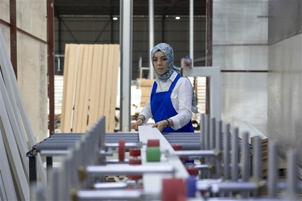 Mersinli kadınlar, &Prime;Mersinli Kadın Ustalar&Prime; projesi ile üretime katılıyor