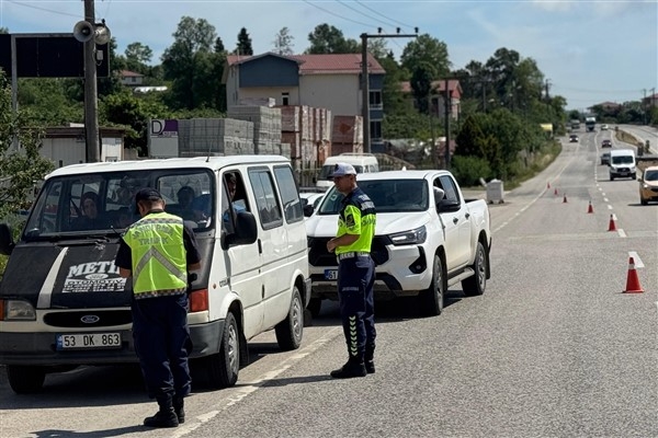 Ordu'da Jandarmadan Suçlulara Geçit Yok: 40 Şüpheli Yakalandı!
