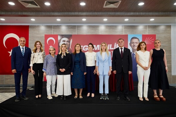 İmamoğlu ve çalışma arkadaşlarının ailelerinden 'Dayanışma Platformu'