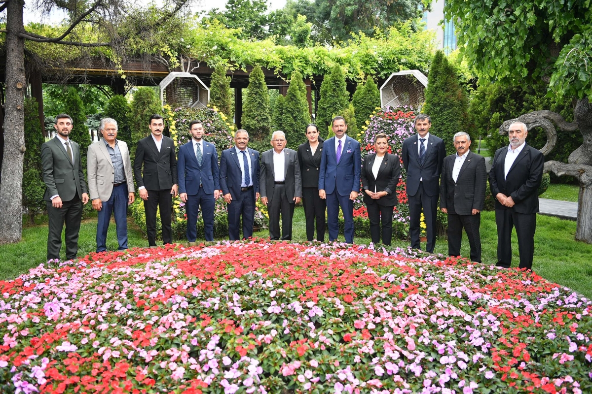 Başkan Büyükkılıç, Avrupa'daki Kayserilileri konuk etti
