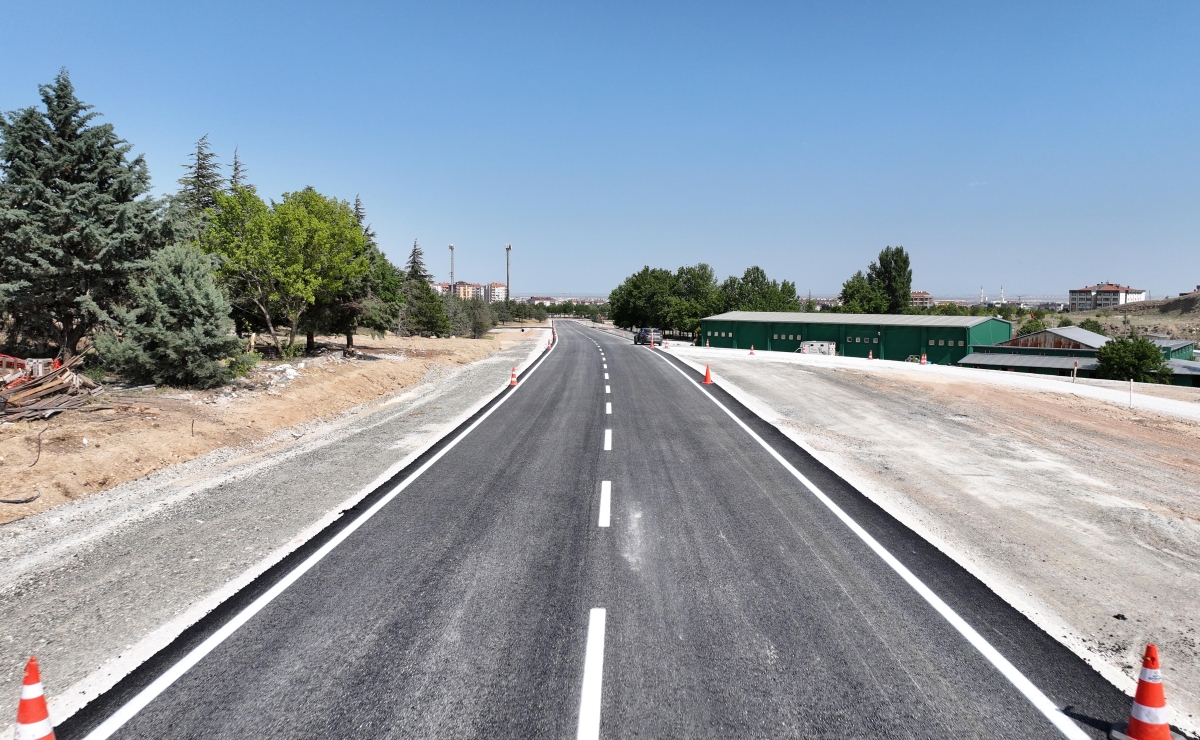 Konya Büyükşehir Belediyesi'nden yol çalışması