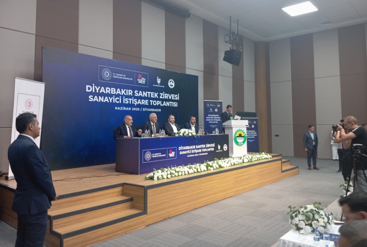 Diyarbakır'da SANTEK Zirvesi: Sanayici İstişare Toplantısı gerçekleştirildi
