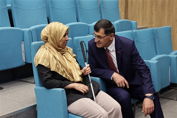 Başkan Kahveci, Halk Günü Toplantısı'nda vatandaşlarla buluştu