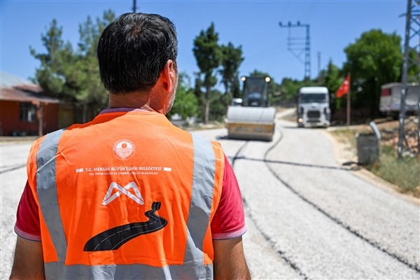 Küstüllü-Kızılen arası 4 bin 200 metrelik bağlantı yolu yenilendi