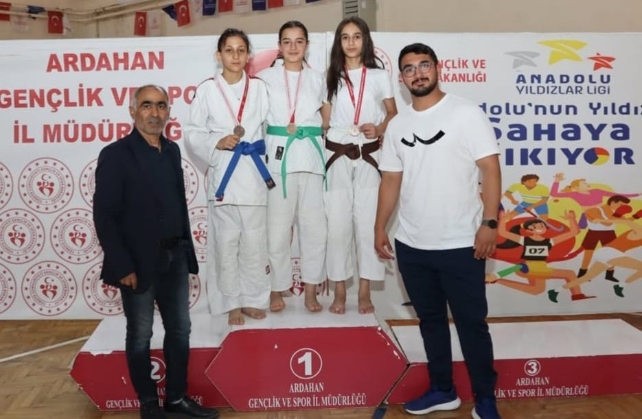 Ardahanlı judocular, ANALİG Grup Müsabakalarında üç bronz madalya kazandı