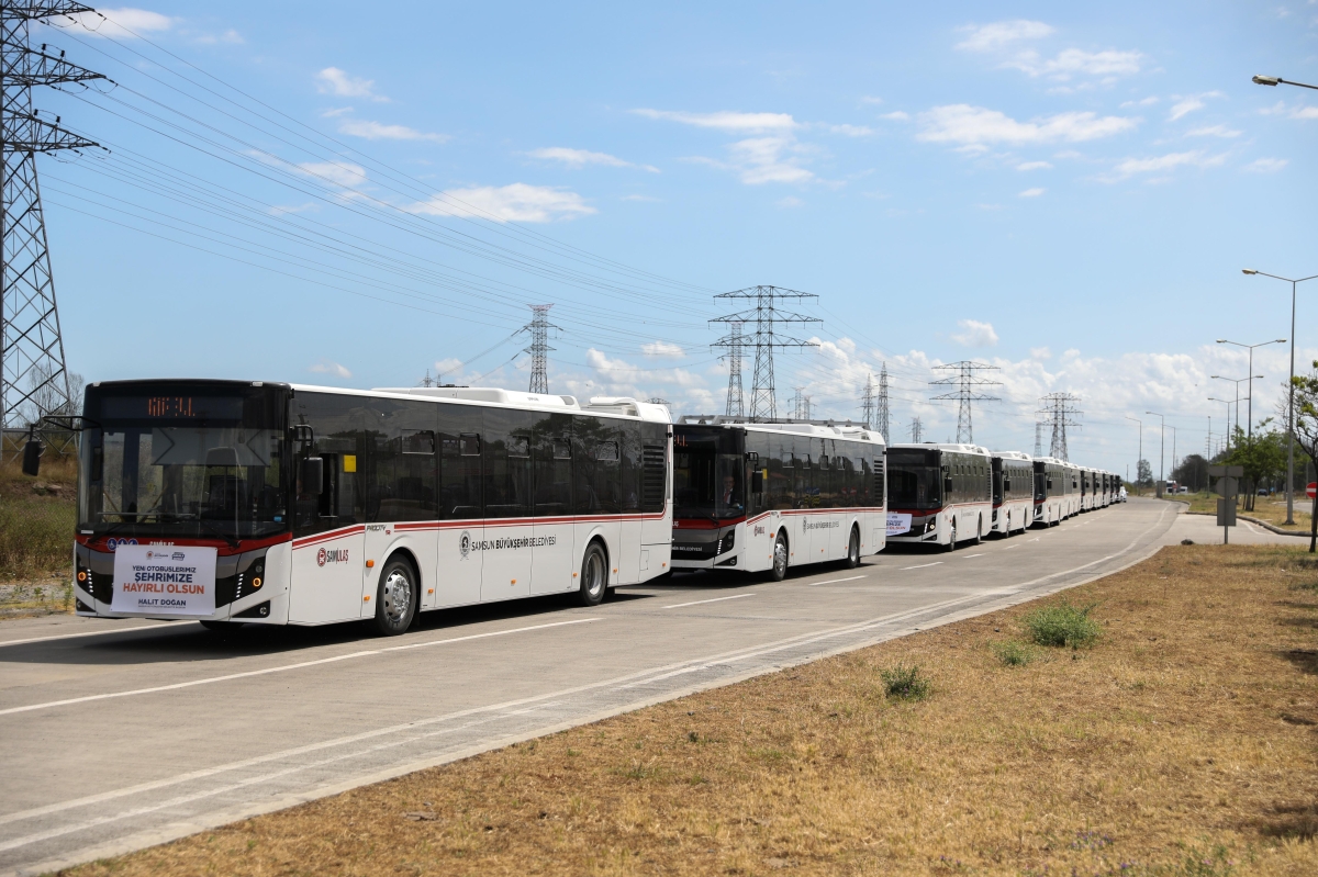 Samsun Büyükşehir Belediyesi bünyesine 15 otobüs daha kattı