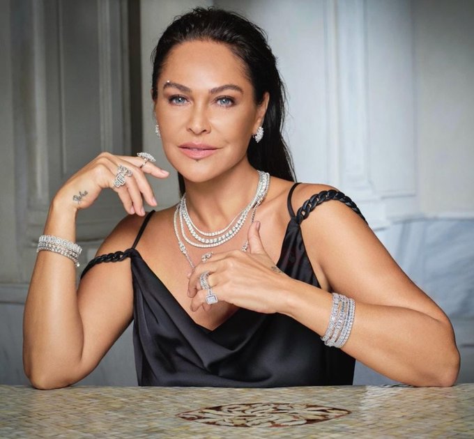 Hülya Avşar'dan Tartışma Yaratan Sözler: 
