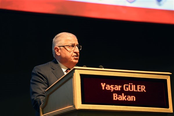 Bakan Güler, metan gazından etkilenerek şehit düşen askerleri memleketlerine uğurladı
