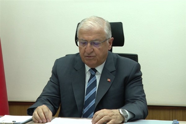 Bakan Güler’den GATA’da tedavi gören askerlere ziyaret