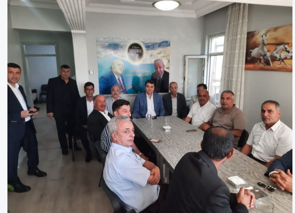 CUMHURİYETİN EN FAZLA KİYMETİNİ AKP BİLMELİDİR; CUMHURİYET OLMASAYDI AK PARTİ İKTİDAR OLAMAZDI.