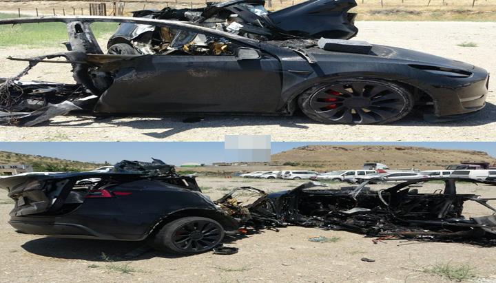 Tesla Kazası: Araç Ortadan İkiye Bölündü, 2 Kişi Hayatını Kaybetti