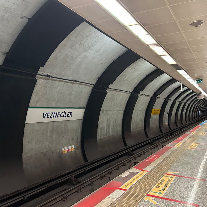 Vezneciler Metro İstasyonunda İntihar Şoku