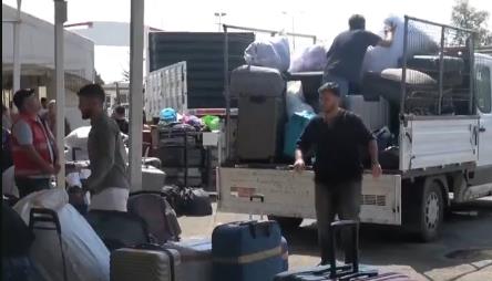 Kilis’teki Suriyeliler Ülkelerine Dönmeye Devam Ediyor