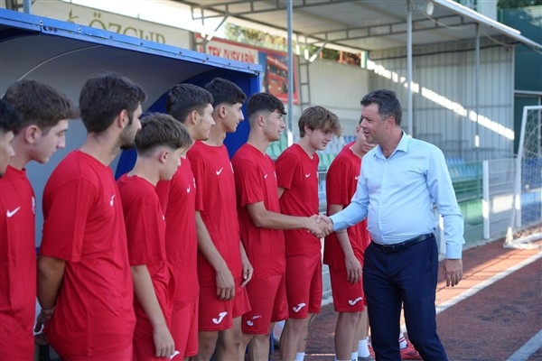 Sarıkurt: Gençlerimiz final yolunda emin adımlarla ilerliyor