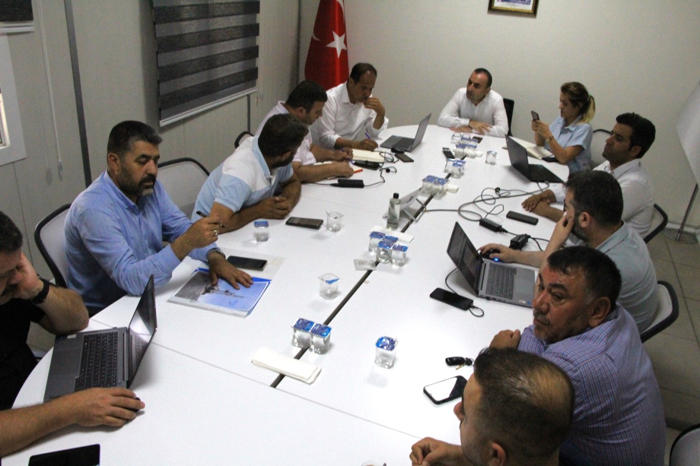elektrik kesintileri kader değil: dedaş muhtarlarla bir araya geldi