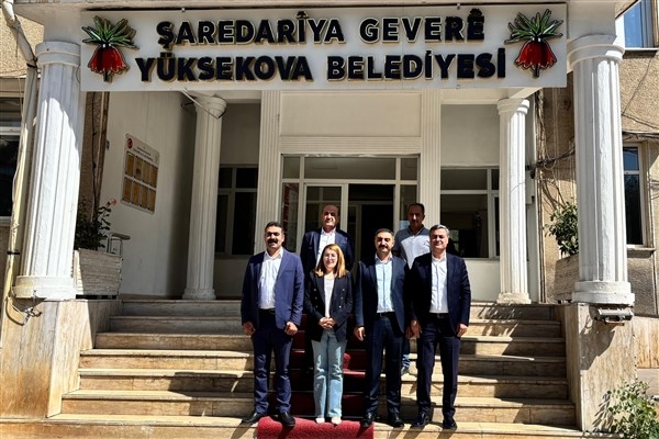 Eş Başkan Hatun, Yüksekova Belediyesini ziyaret etti
