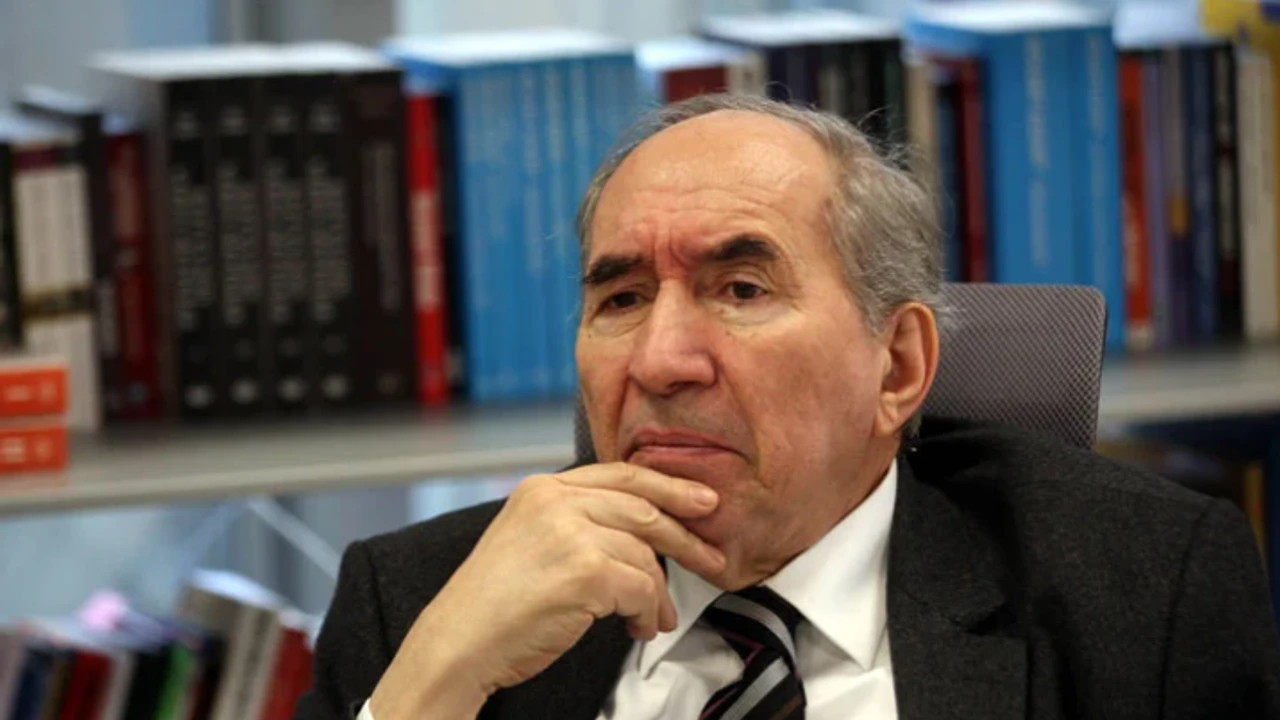 CHP Eski Genel Başkanı Altan Öymen Hayatını Kaybetti