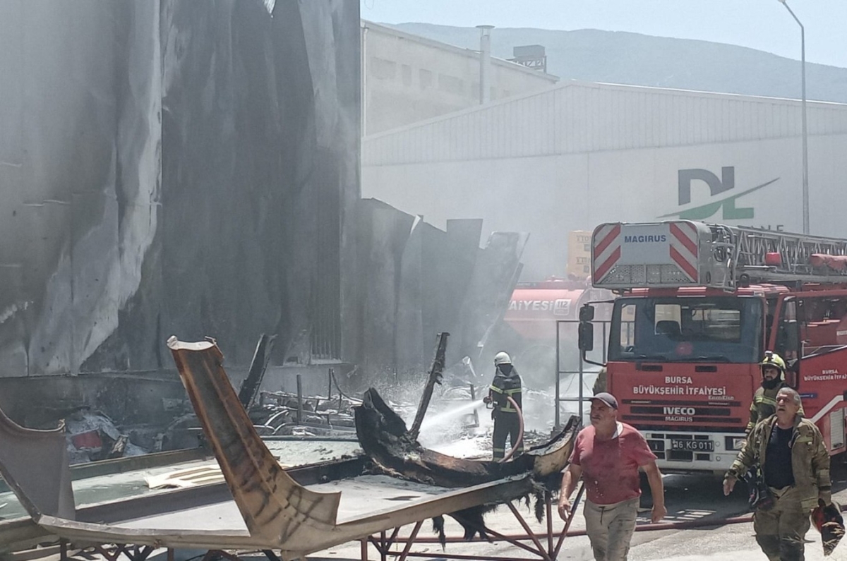 Bursa'da fabrika yangını