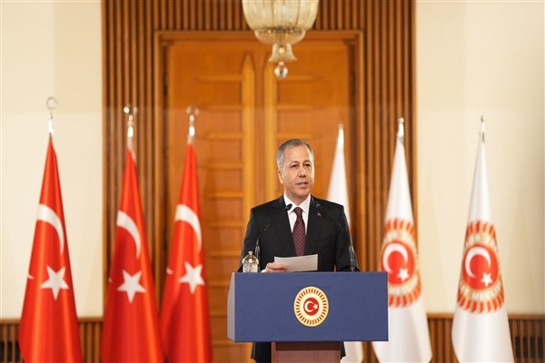 Yerlikaya: Siber suçlarla mücadele kapsamında 179 şüpheliyi yakaladık