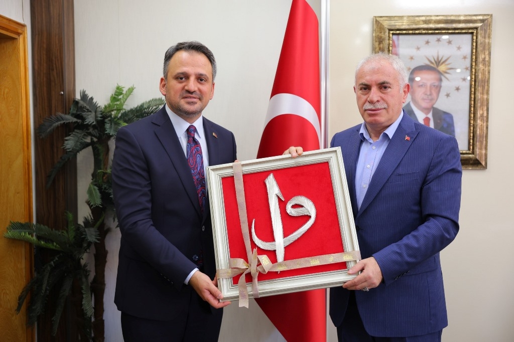 Gençlik ve Spor Bakan Yardımcısı Eminoğlu'ndan Başkan Memiş'e ziyaret