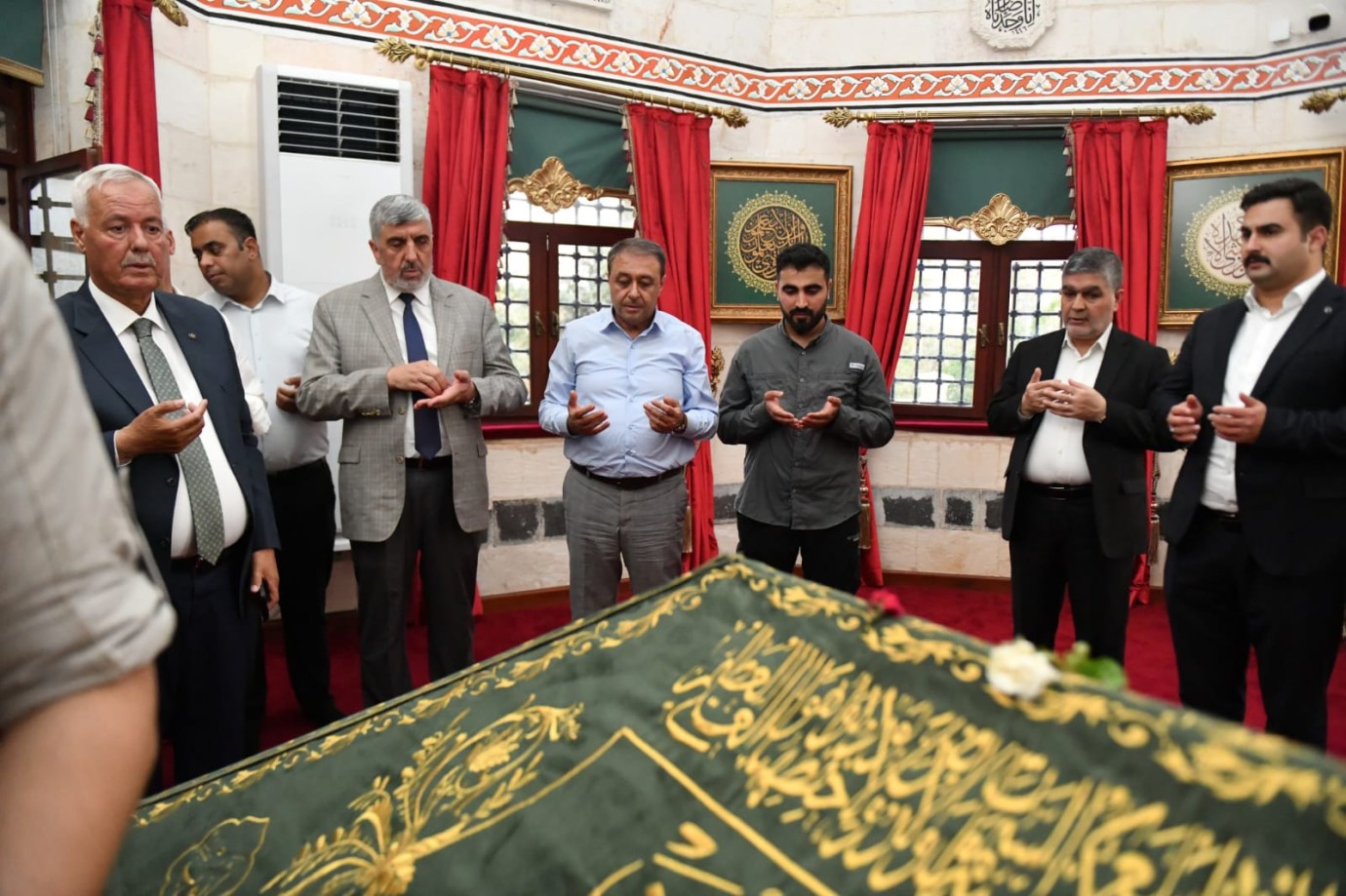 Vali Hasan Şıldak Eyyüp Nebi’de İncelemelerde Bulundu