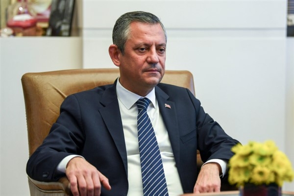 CHP Genel Başkanı Özel, Demokrat Parti Genel Başkanı Uysal ile bir araya geldi