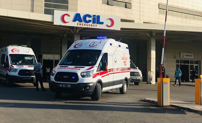 Şanlıurfa’da Muhtarlık Seçimi Husumeti Kanlı Bitti: 6 Yaralı, Otomobile Kurşun Yağdı!