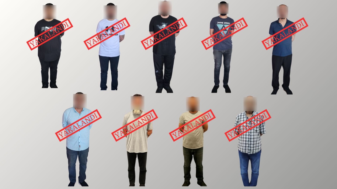 Kırmızı Bültenle Aranan 8 Suçlu Türkiye'ye Getirildi