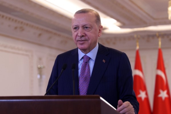 Cumhurbaşkanı Erdoğan: Gençlerimizi marjinallerin insafına terk etmeyeceğiz