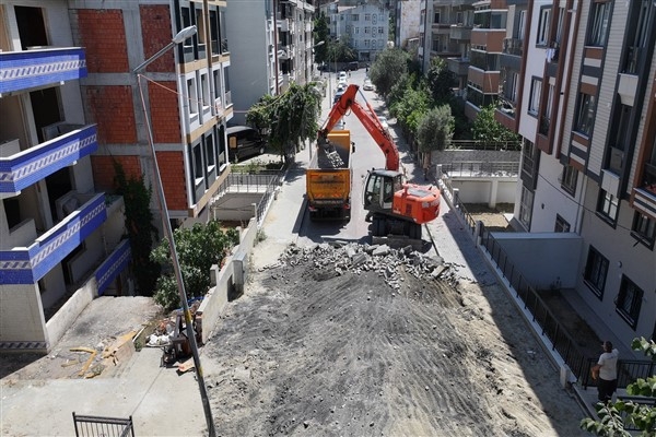 Beylikdüzü Belediyesi, altyapı ve üstyapı çalışmalarına devam ediyor