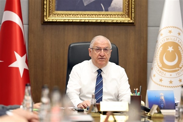 Bakan Güler, Kosova Bölgesel Kalkınma Bakanı Damka ile görüştü