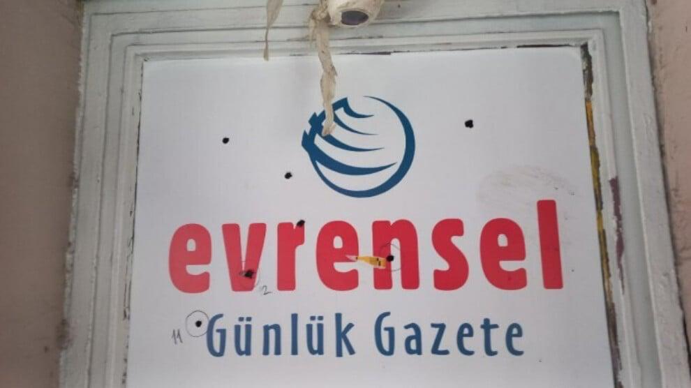 Evrensel Gazetesi’nin İzmir Bürosuna Silahlı Saldırı