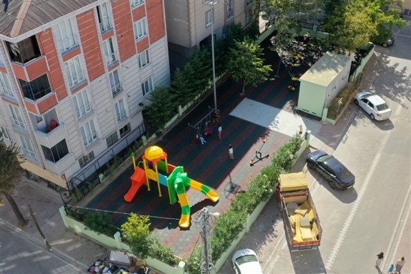 Esenyurt Belediyesi, Karanfil Parkı’nı yeniledi