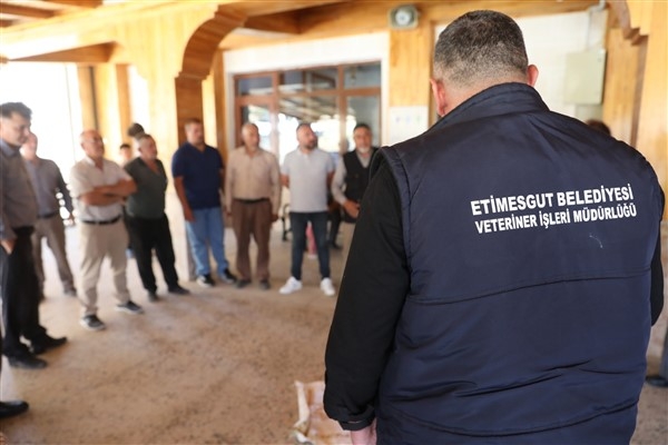 Etimesgut Belediyesi'nden entegre zararlı yönetimi bilgilendirmesi