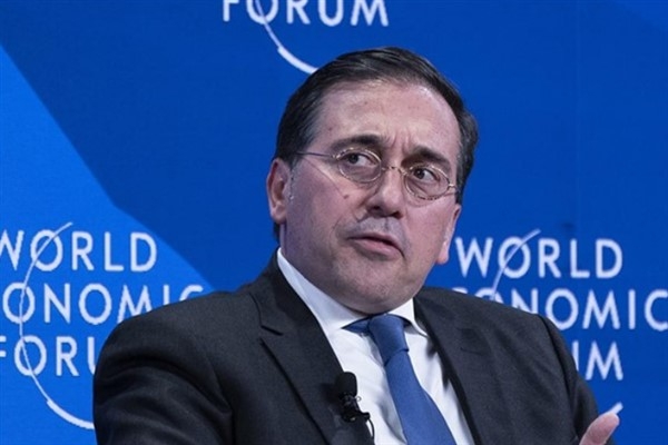 Albares'ten Azerbaycan ve Ermenistan arasındaki kalıcı barışa destek