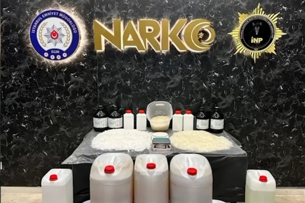 İstanbul'da 218 kilogram metamfetamin uyuşturucu maddesi ele geçirildi
