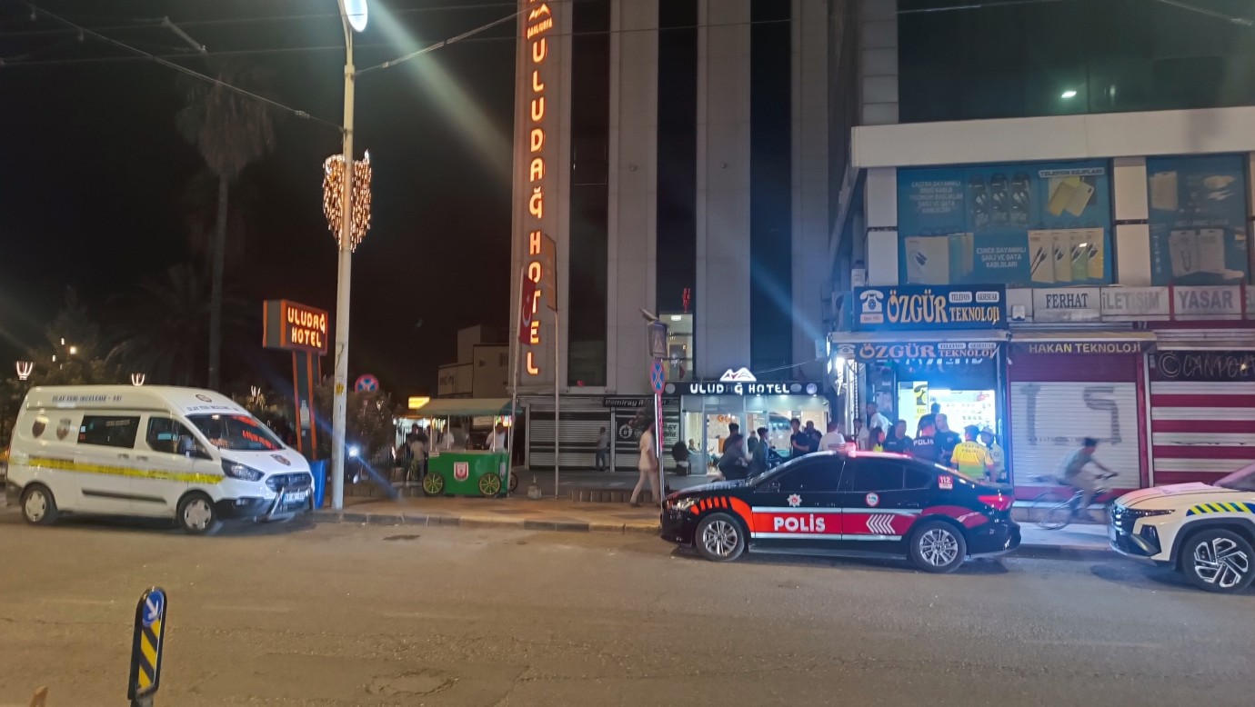 Eyyübiye’de Silahlı Saldırı Gerginliği: Otel Çevresinde Arbede, Gazetecilere Müdahale