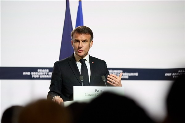 Macron, Senegal Cumhurbaşkanı Faye ile görüştü
