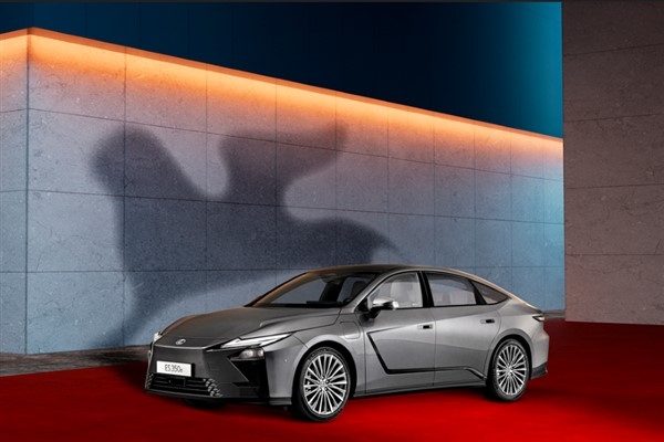 Lexus, 82. Venedik Uluslararası Film Festivali'nin sponsoru oldu