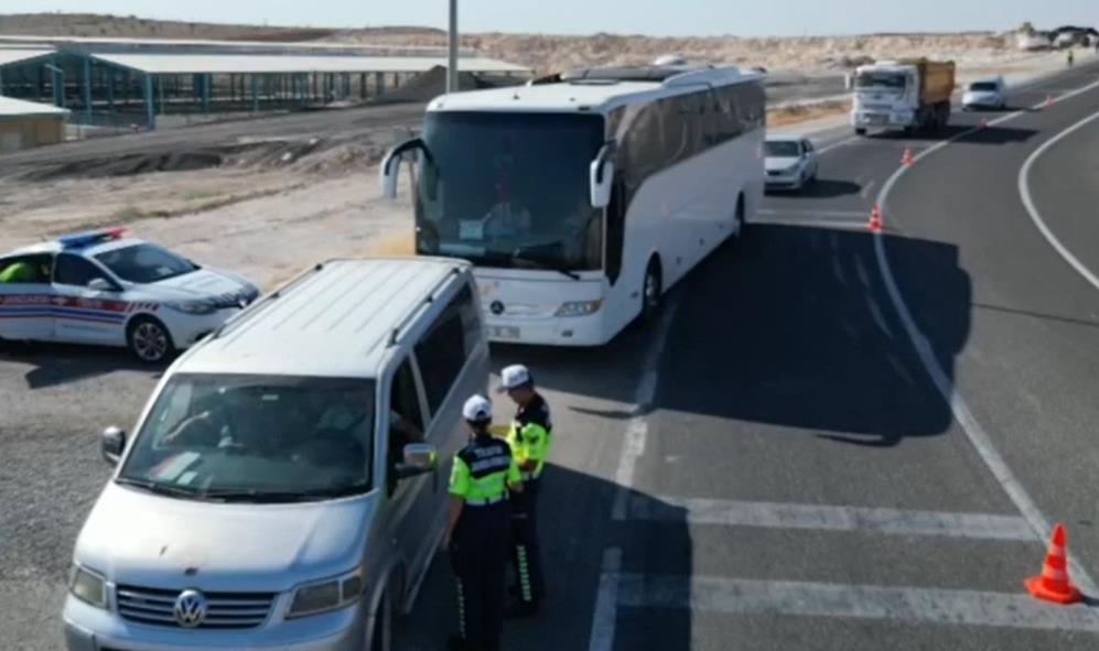Şanlıurfa’da Jandarma’dan Drone Destekli Trafik Denetimi