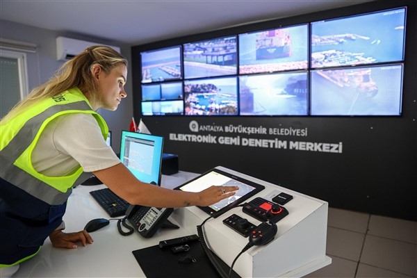 Antalya'da denizi kirlettiği tespit edilen 17 gemiye idari para cezası uygulandı