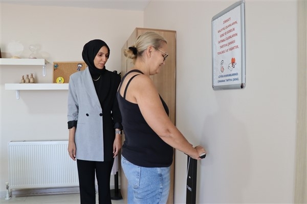 İzmit Belediyesi'nden 4 merkezde ücretsiz diyetisyen desteği