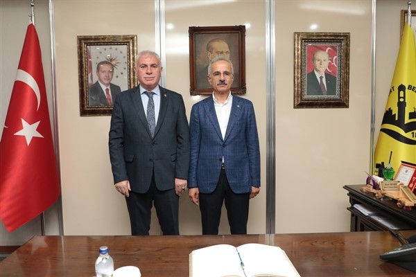 Bakan Uraloğlu'ndan Başkan Memiş'e ziyaret