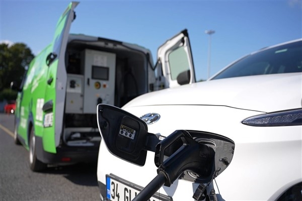 Elektrikli araç kullanıcılarının yolda kalma endişesi sona eriyor