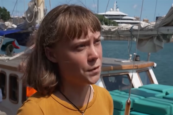 Greta Thunberg, Keir Starmer'ın &Prime;Gazze soykırımını durdurma yasal görevi&Prime; olduğunu söyledi