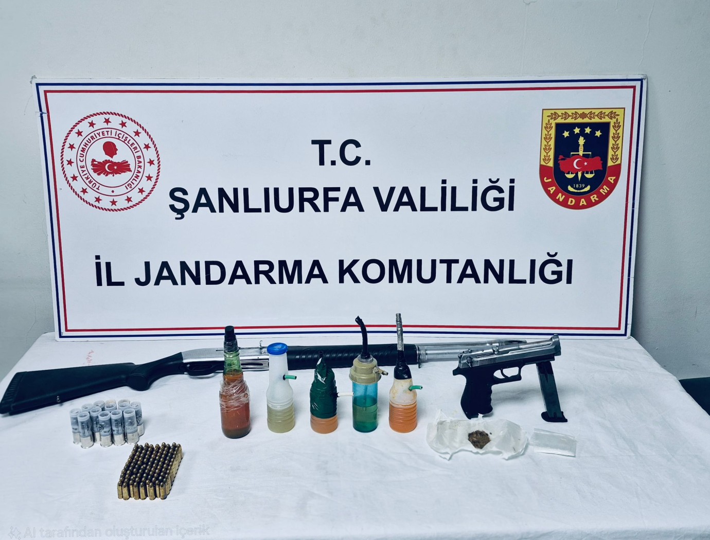 Şanlıurfa’da Ruhsatsız Silah ve Uyuşturucu Operasyonu: 8 Şüpheliye Adli İşlem