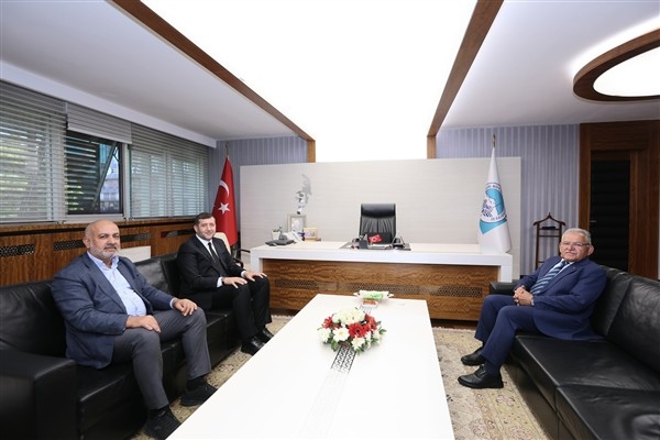 Başkan Büyükkılıç, Milletvekili Ersoy ile iş insanı Çamlı'yı ağırladı