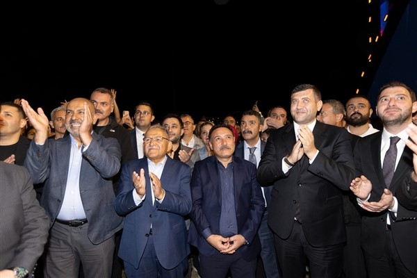 Başkan Büyükkılıç, Ahmet Şafak konserine katıldı