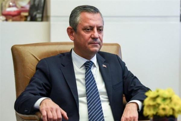 CHP Genel Başkanı Özel'den Tarık Akan mesajı